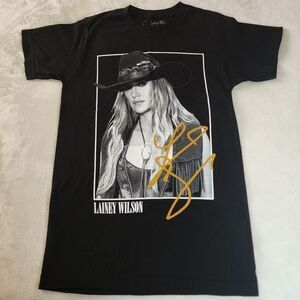 Lainey Wilson Black Tshirt With Graphics Size Small